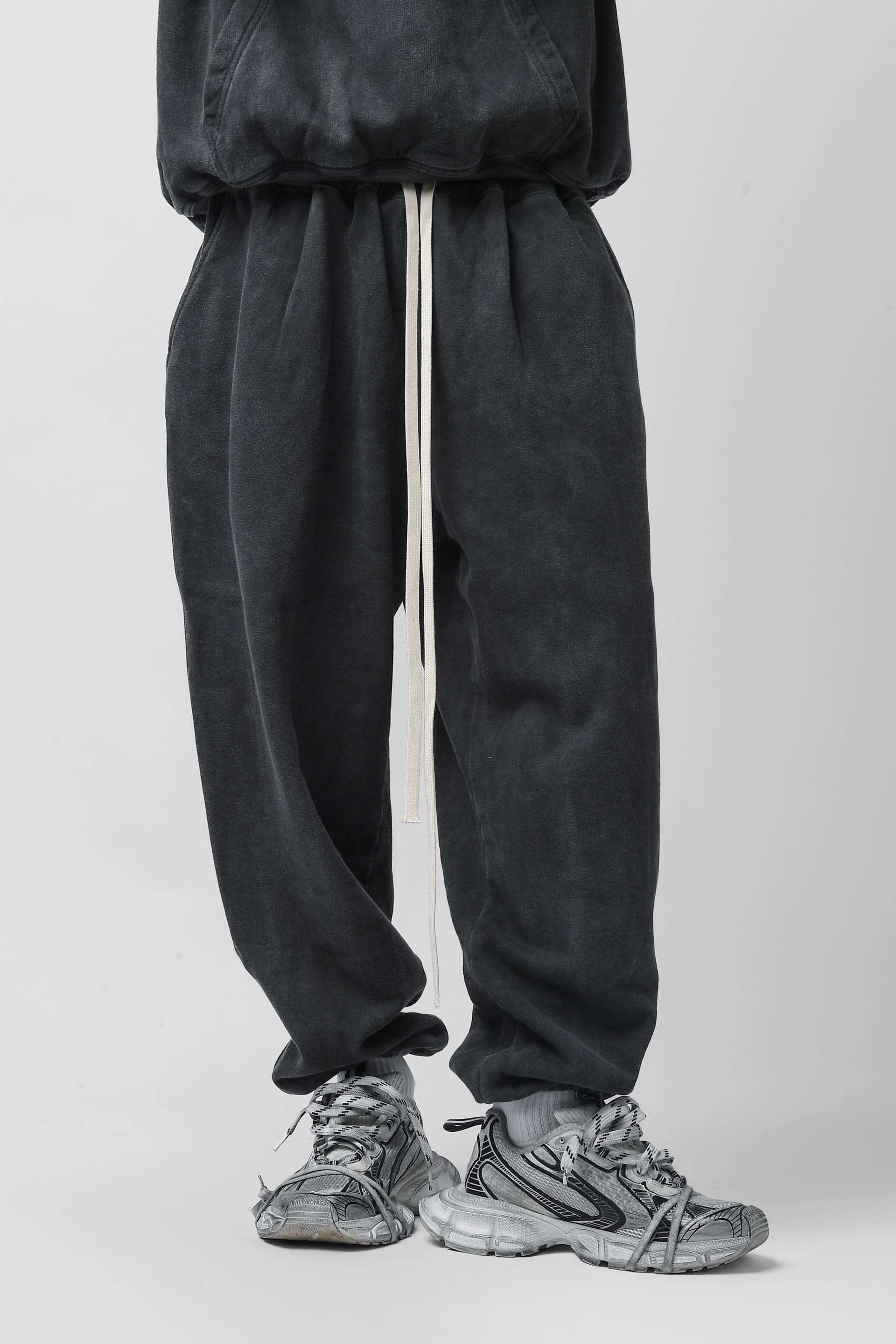 Pantalone in felpa tinto freddo grigio scuro