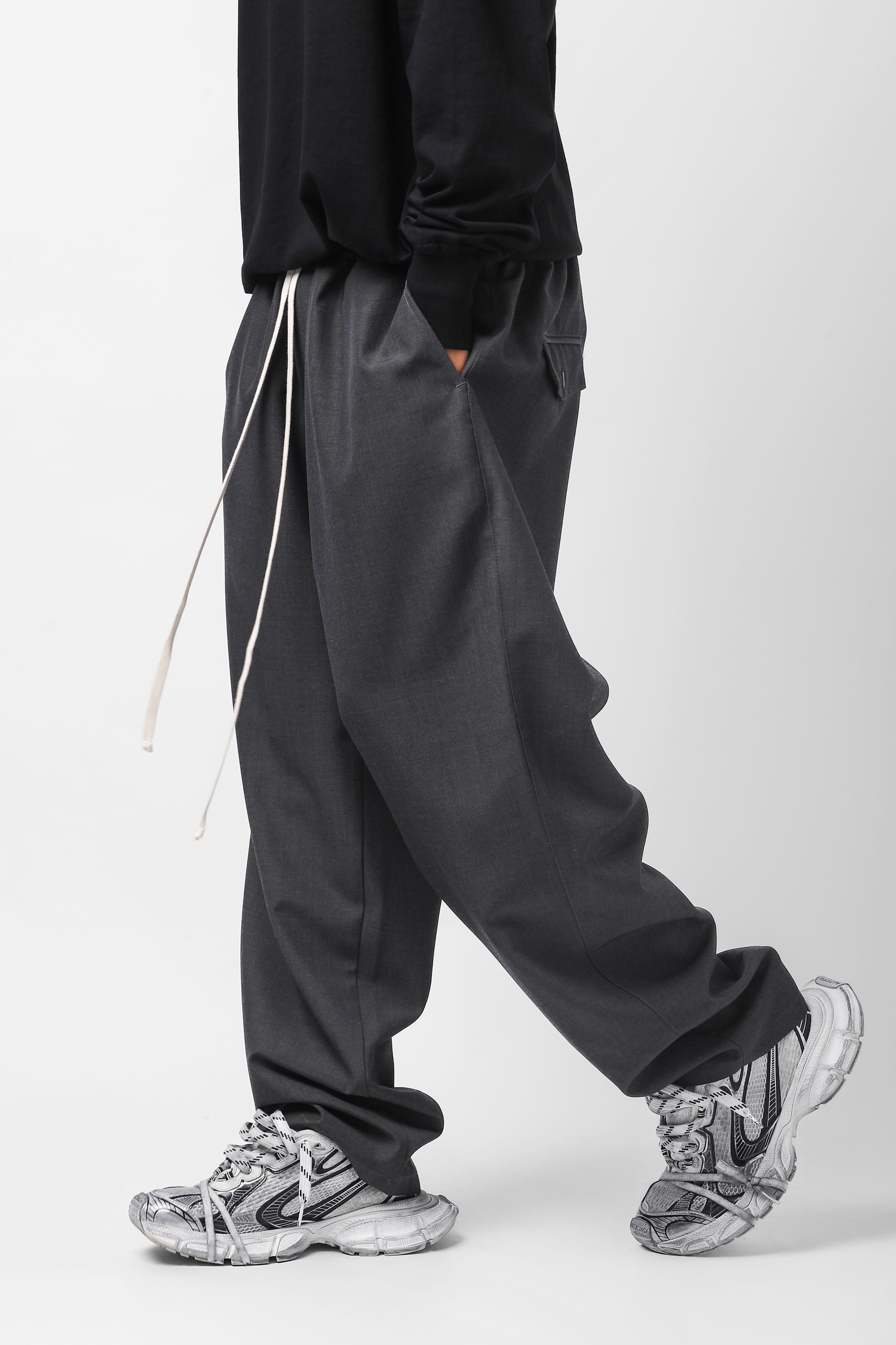 Pantalone in frescolana grigio scuro